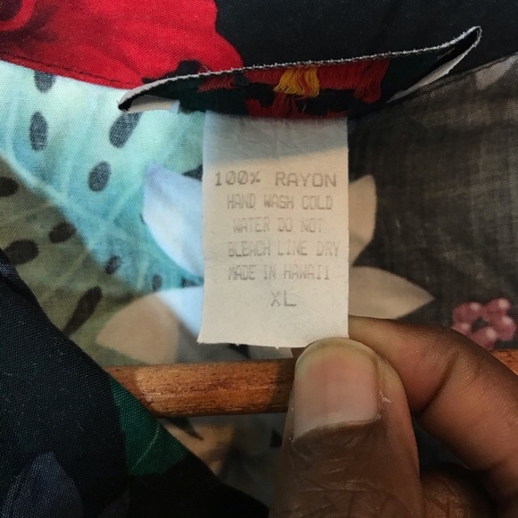 MD Fashion Hawaiian Floral Print Button Down - Picture 6 of 6